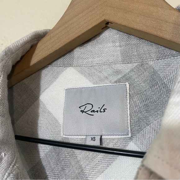 Rails Pepper Military Plaid Shirt Size XS Rayon Button Down Flannel Top - Picture 6 of 9